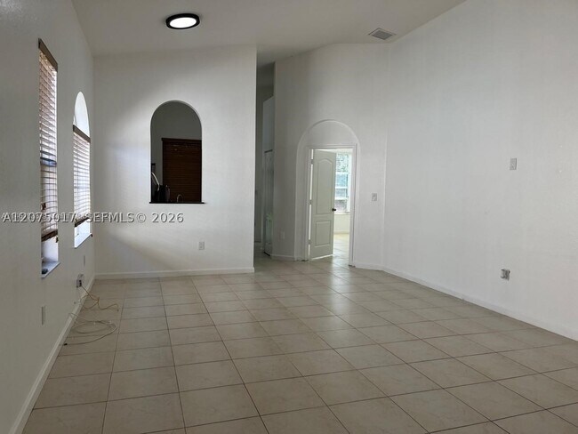 Building Photo - 2315 NE 37th Terrace