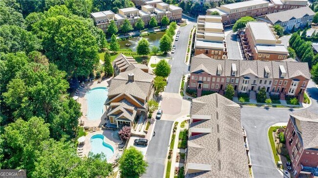 Building Photo - 900 River Vista Drive