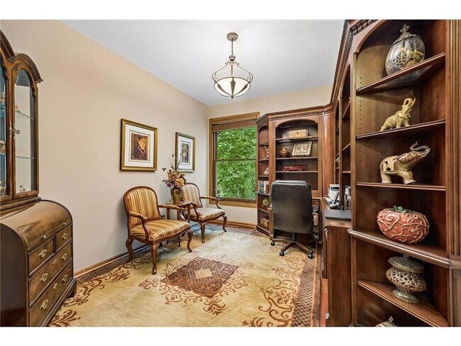 Building Photo - 18464 Farmstead Cir