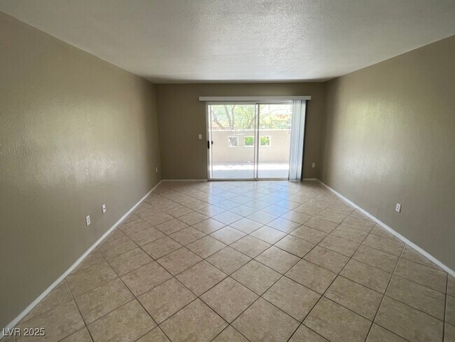 Building Photo - 1901 Rio Canyon Ct