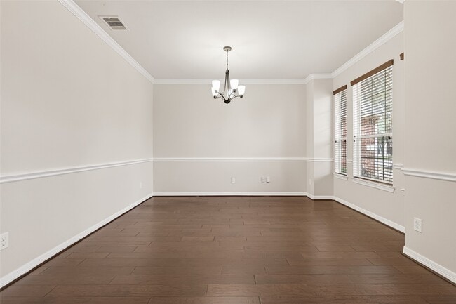 Building Photo - 24526 Avellino Ct