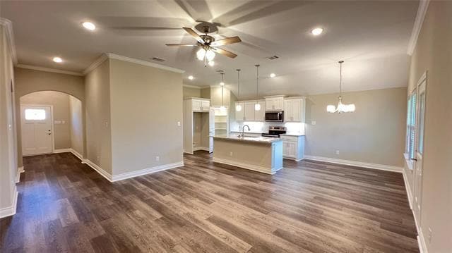 Building Photo - 607 Hardaway Ln