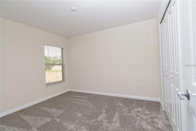 Building Photo - 116 Bergamot Lp