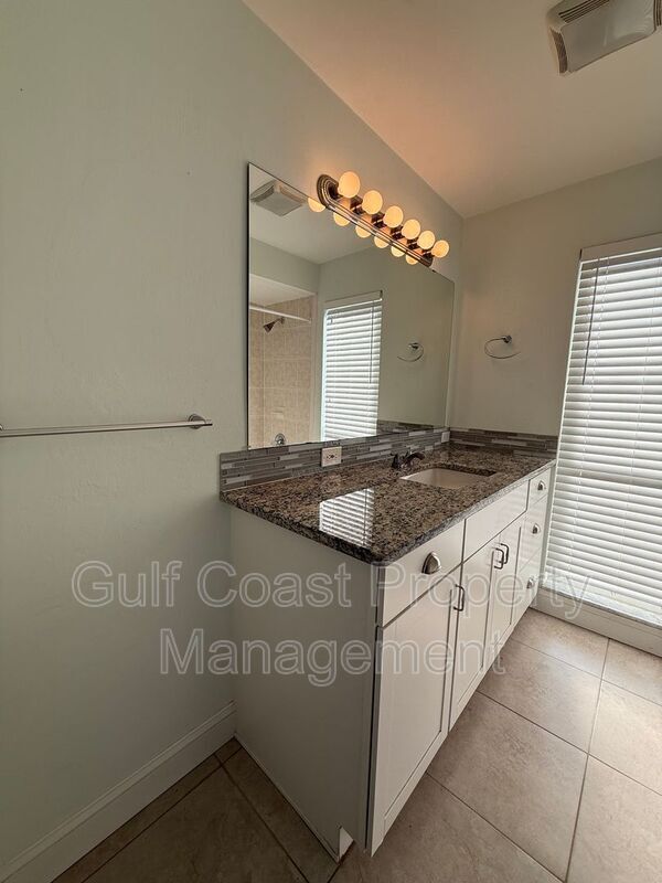 Building Photo - 13802 Second St