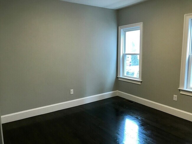 Building Photo - 91 Grant St