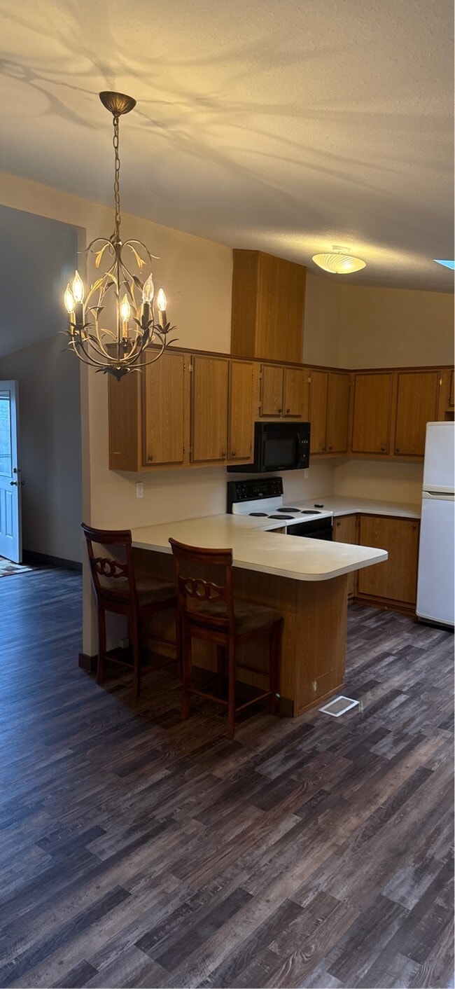 Building Photo - 103 SE 145th Dr