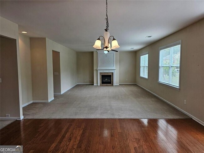 Building Photo - 3755 Long Lake Dr