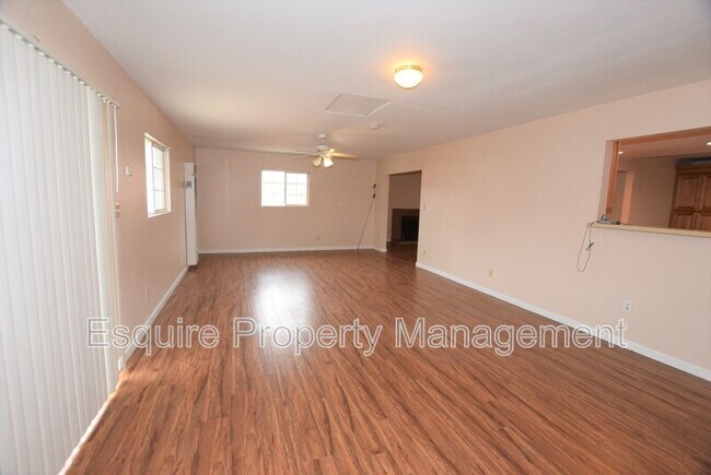 Building Photo - 3701 Taffrail Ln