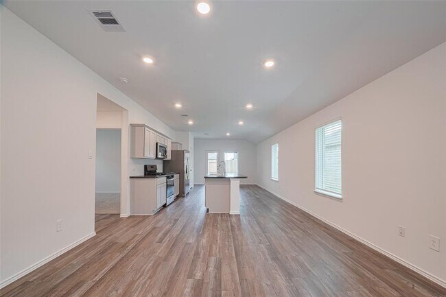 Building Photo - 6018 Alberta Fls Dr