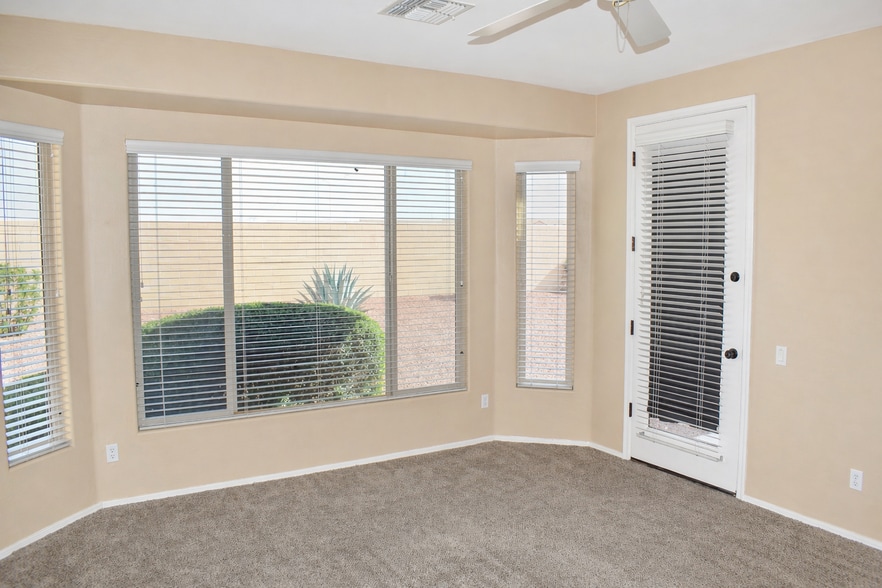 Building Photo - 12910 W Junipero Dr