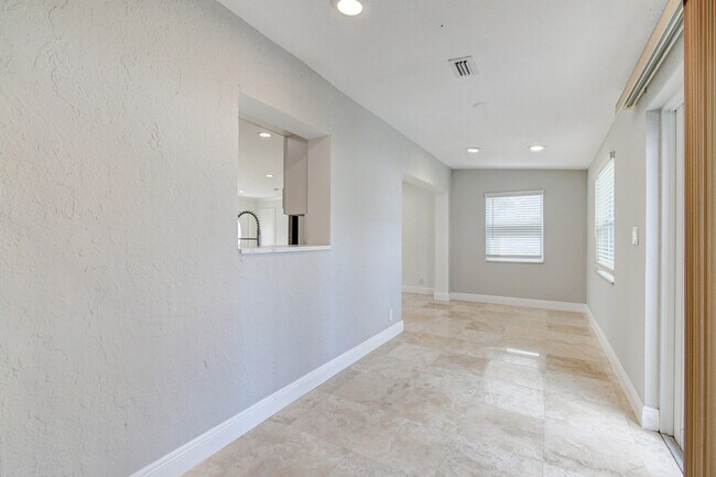 Building Photo - 15021 Jackson Rd
