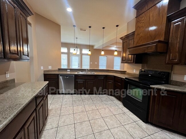 Building Photo - 5800 N 34th St