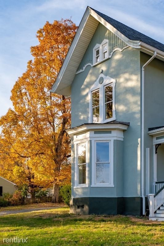 Building Photo - 811 Westover Dr