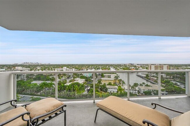 Building Photo - 2841 N Ocean Blvd