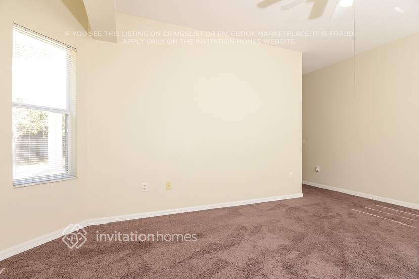 Building Photo - 3231 70th Ct E