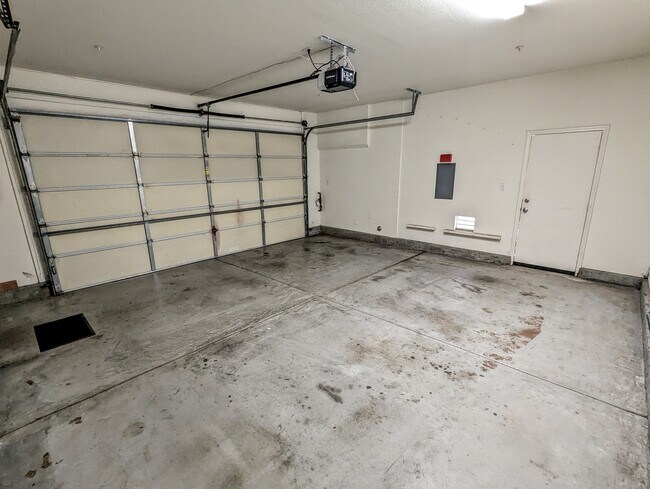 Building Photo - 1406 Mosaic Glen