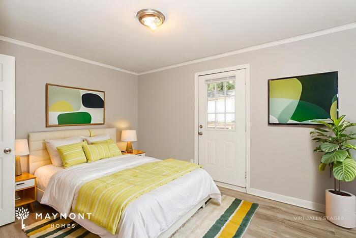 Building Photo - 911 Airport Blvd