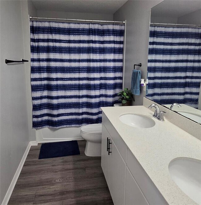 Building Photo - 5332 Pavia Dr