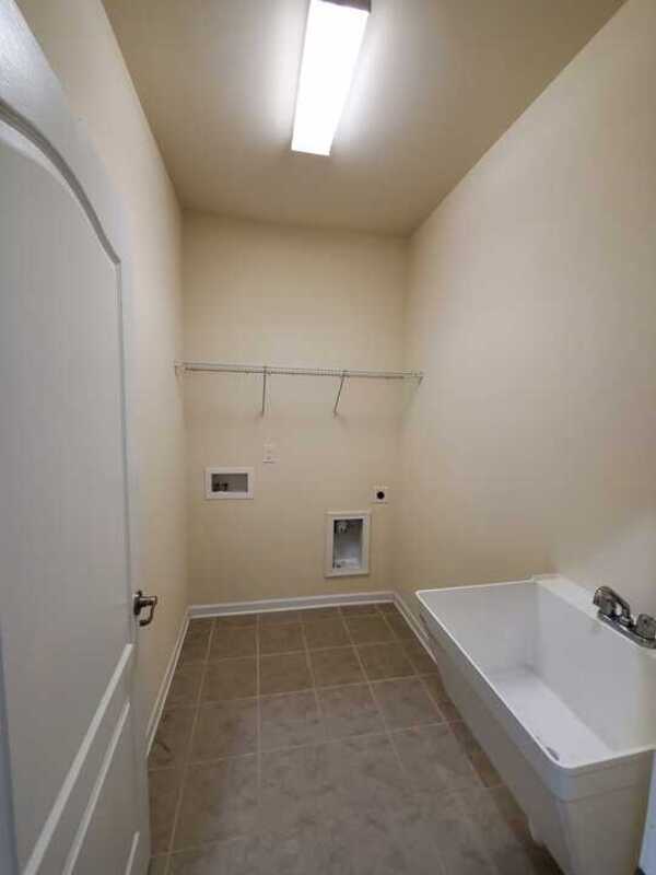 Building Photo - 1007 Anatrella Ln NW