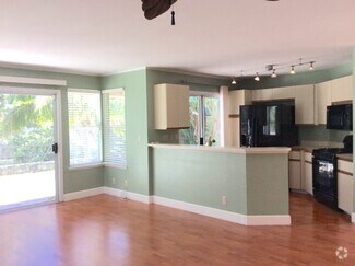 Building Photo - Clean, Spacious, Perimeter Home in Cool, P...