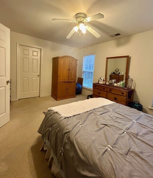 Building Photo - Townhome in Matthews