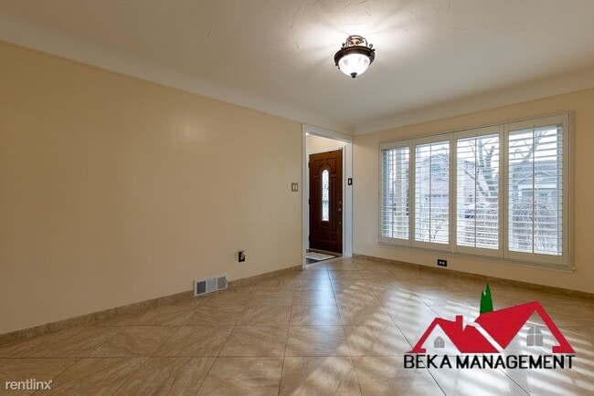 Building Photo - 3 br, 2 bath House - 5296 Curtis St