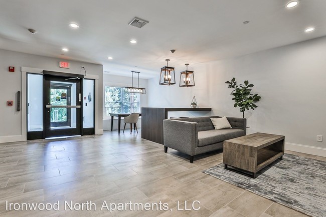 Building Photo - 167 Fairmount Ave