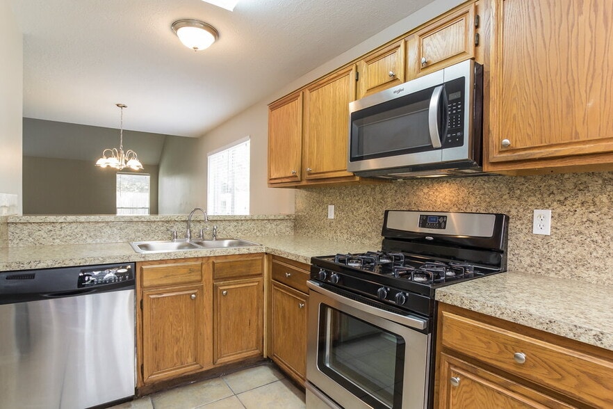 Building Photo - 3630 Red Fir Dr