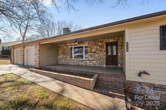 Building Photo - 130 Boulder Dr