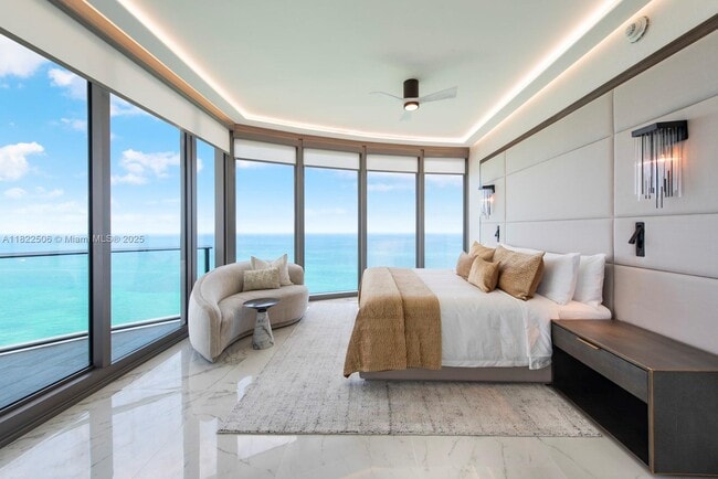 Building Photo - 15701 Collins Ave