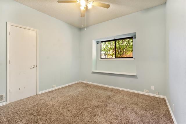 Building Photo - 902 Sycamore Creek Rd