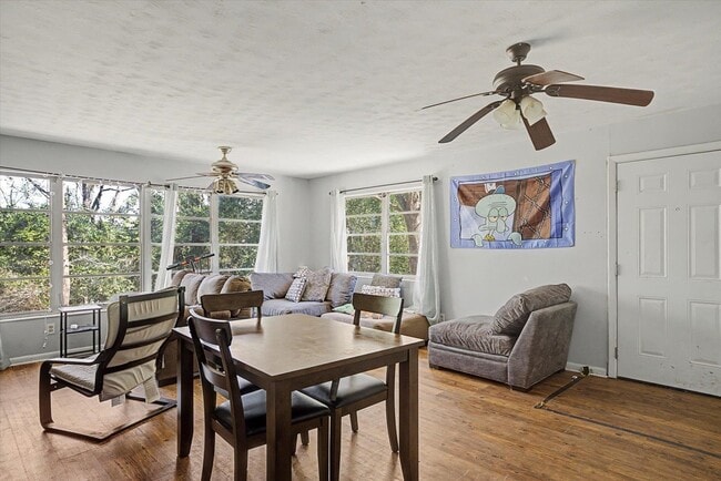 Building Photo - 233 Westridge Dr