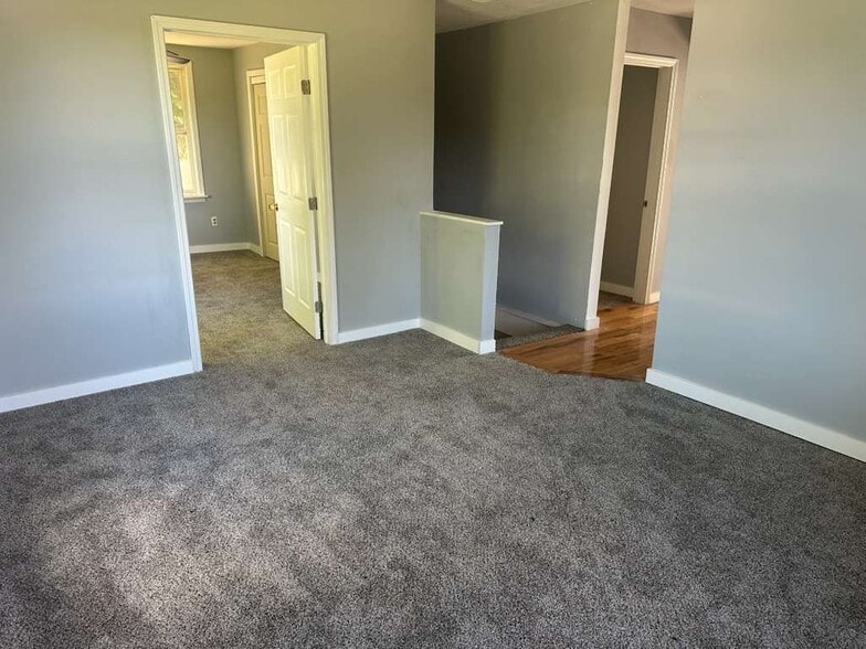 Building Photo - 66 Layton St