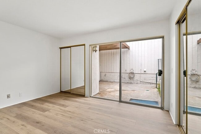 Building Photo - 715 Calle Camisa