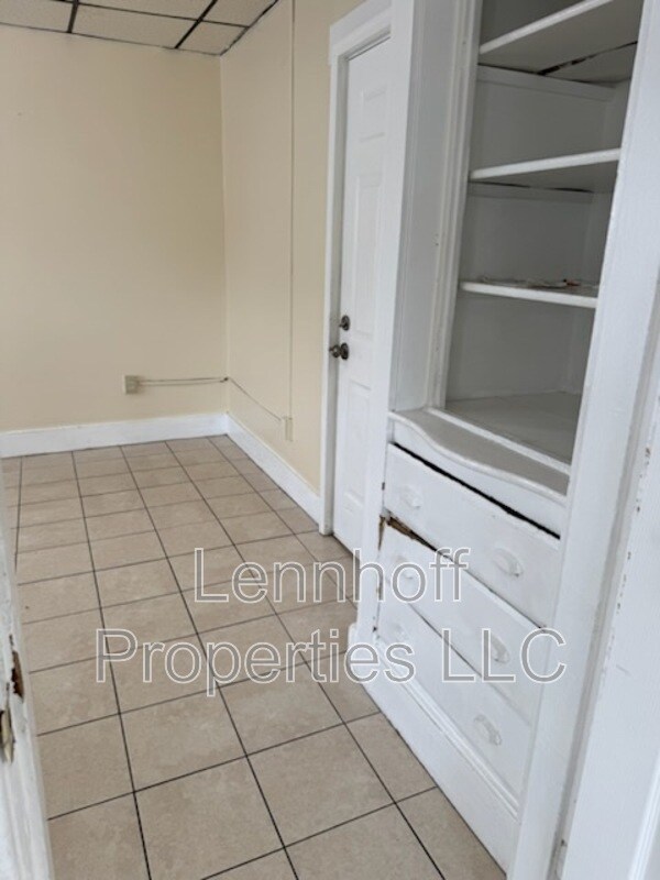Building Photo - 159-167 S Union Street - 161-2C