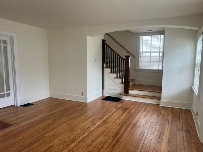 Building Photo - 240 W Locust St