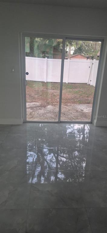 Building Photo - 7128 Oakwood Dr