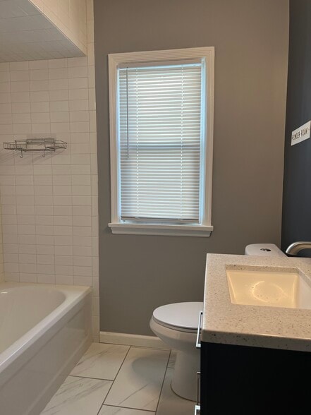 Building Photo - 1430 S Champion Ave