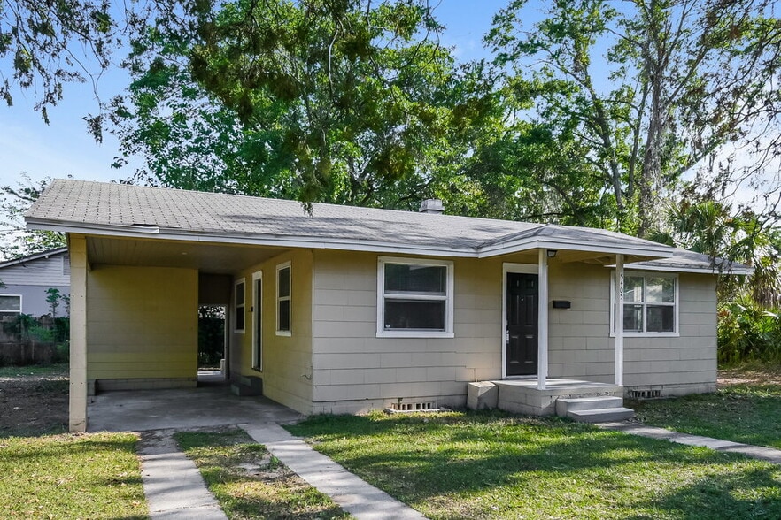 Building Photo - 5405 Sharon Terrace
