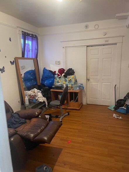 Primary Photo - 120 Louis St