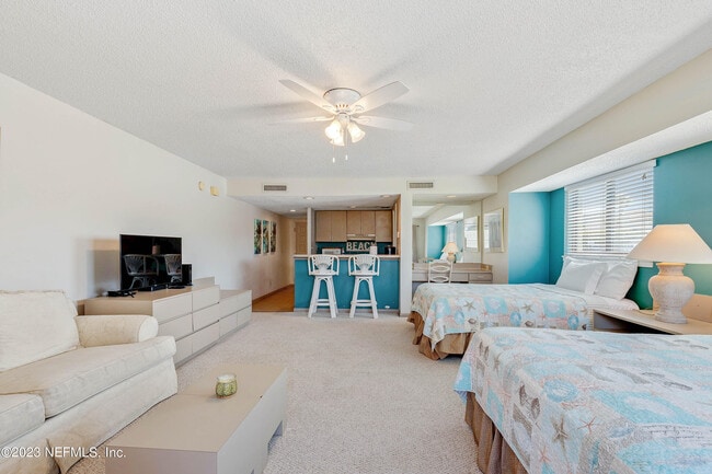 Building Photo - 630 Summer Pl