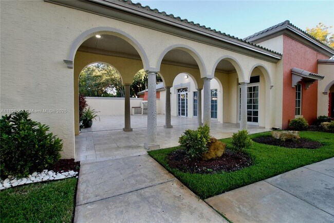 Building Photo - 8363 Lake Dr