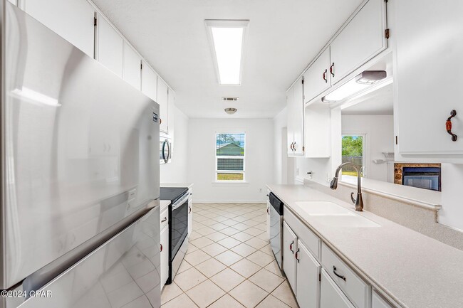 Building Photo - 6824 Forsythe Dr