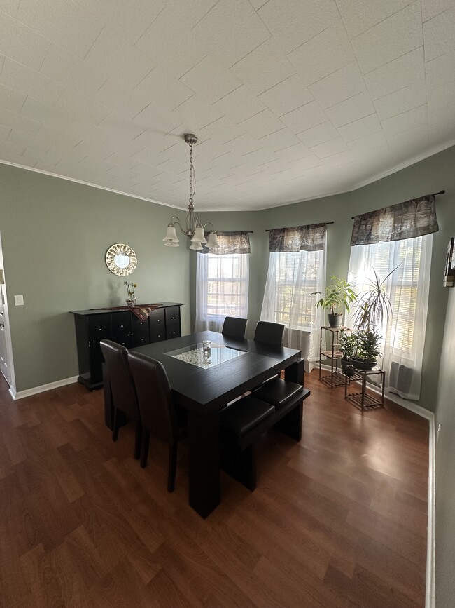 Dinning room - 1472 Bay Ridge Pky