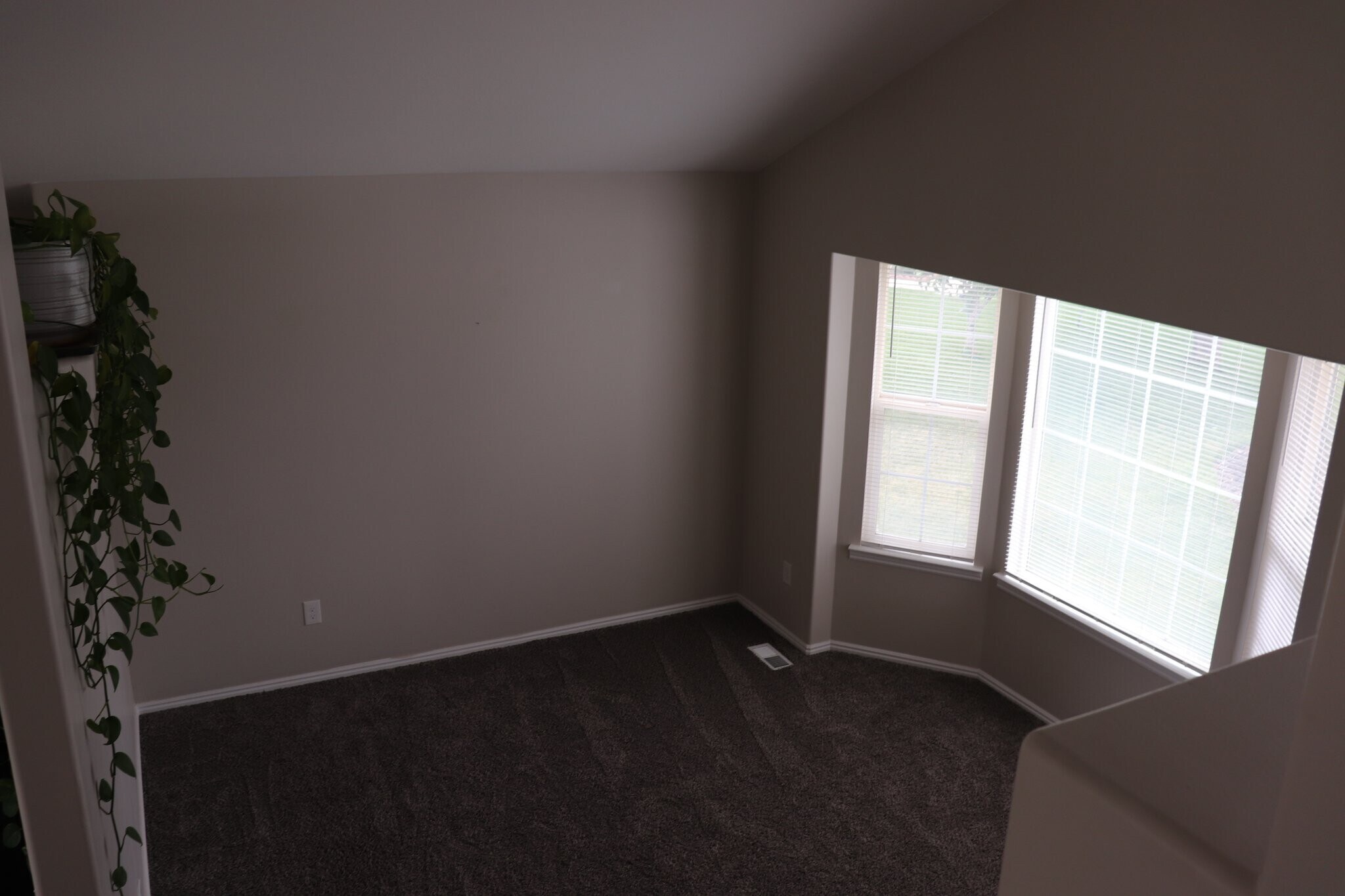 Building Photo - 6793 Mountain Aura Dr