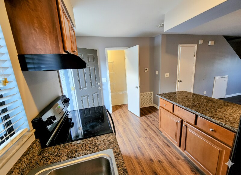 Building Photo - 37220 Majestic Oak Ct