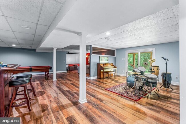 Building Photo - 10870 Hammond Dr