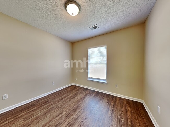 Building Photo - 89 Dovetail Cir