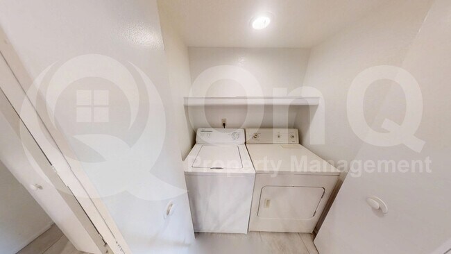 Building Photo - 7777 E Main St