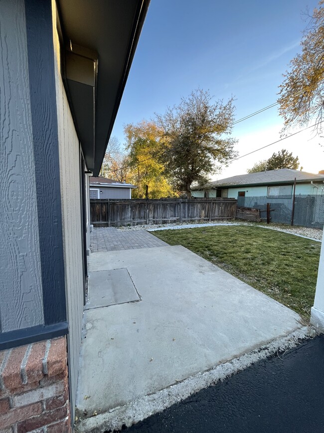 Yard and patio - 1311 Kirman Ave